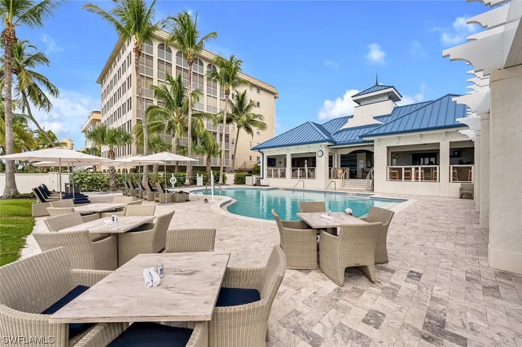 285 Grande Way Naples FL 34110