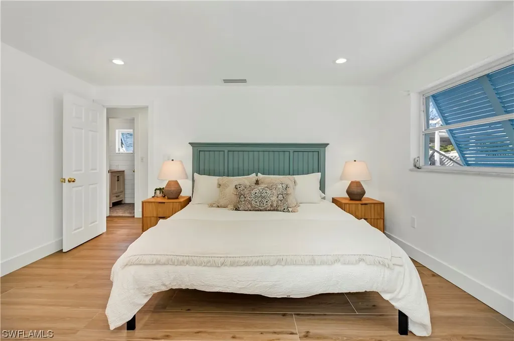1530 Mandarin Road Naples FL 34102