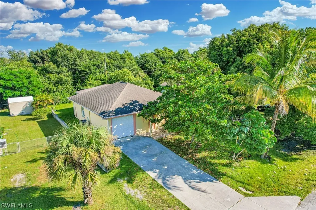 2605 Barrett Avenue Naples FL 34112