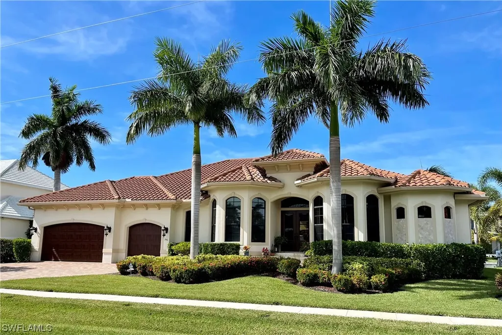746 Plantation Court Marco Island FL 34145