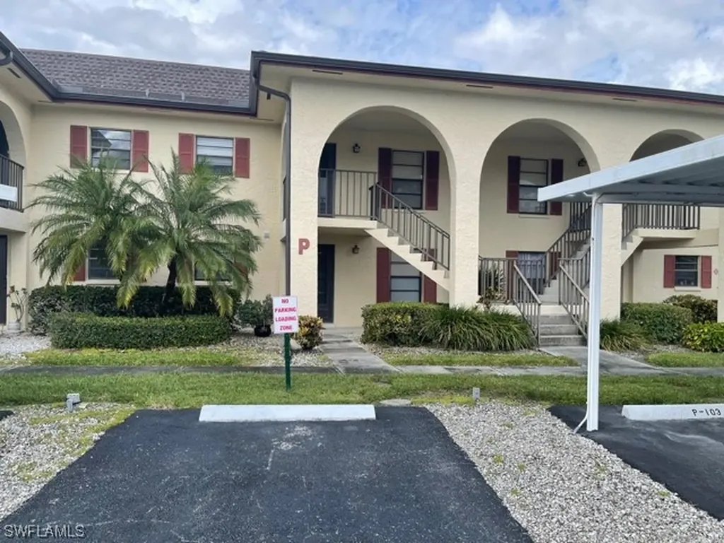 4610 Chantelle Drive Naples FL 34112