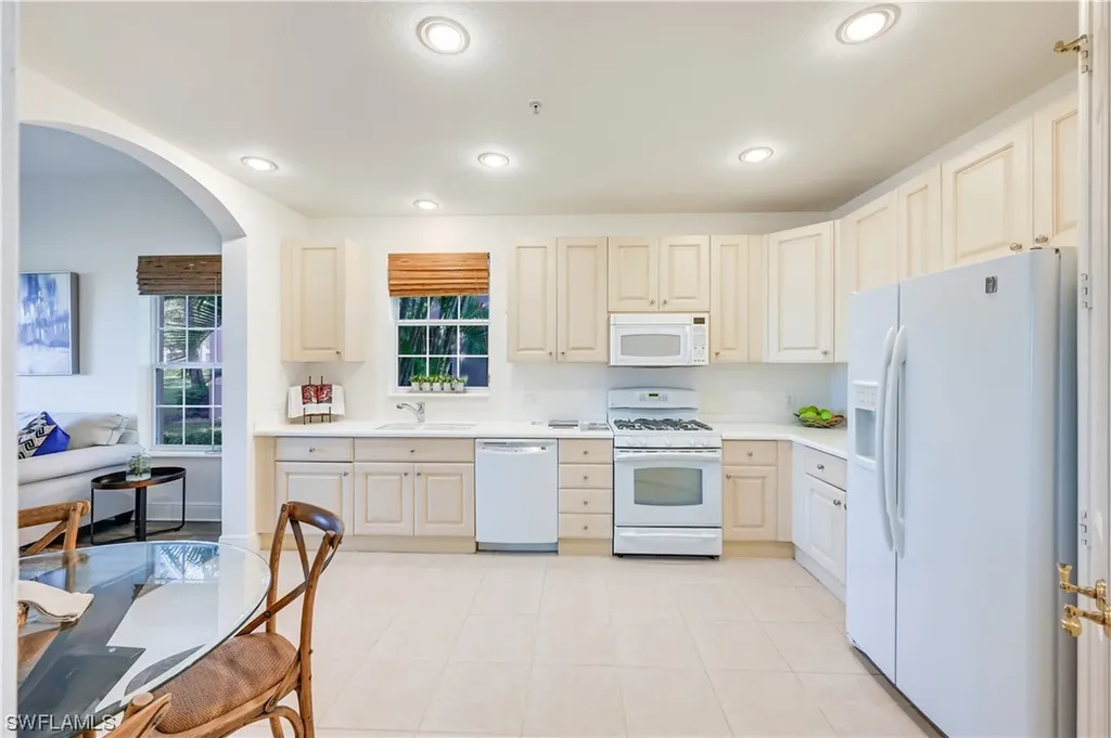3181 Aviamar Circle Naples FL 34114