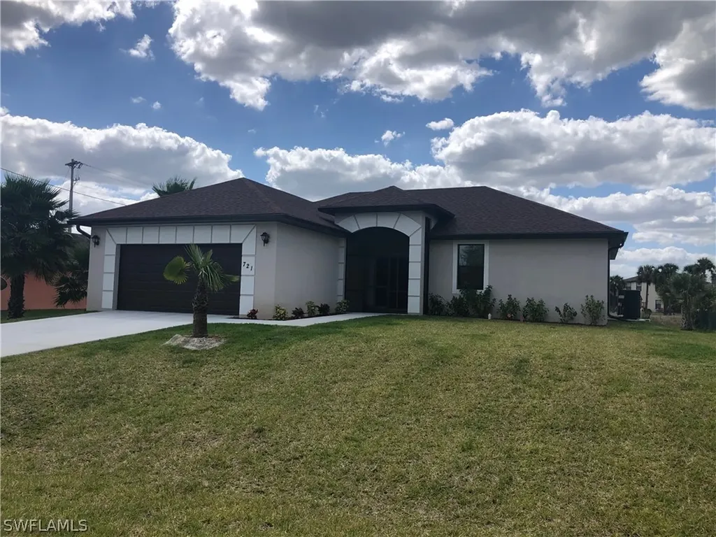 3718 39th Street SW Lehigh Acres FL 33976