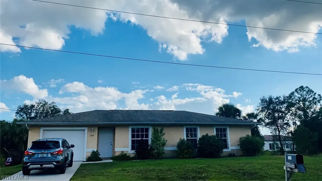 2503 52nd Street SW Lehigh Acres FL 33976