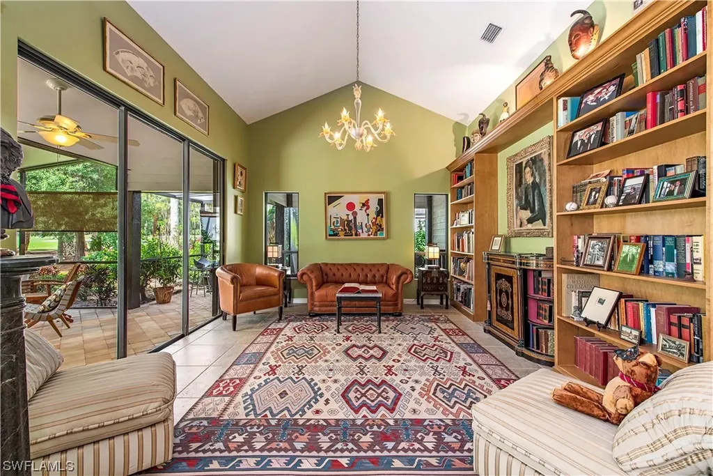 368 Edgemere Way N Naples FL 34105