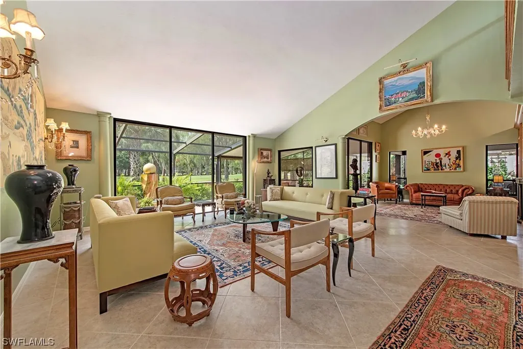 368 Edgemere Way N Naples FL 34105