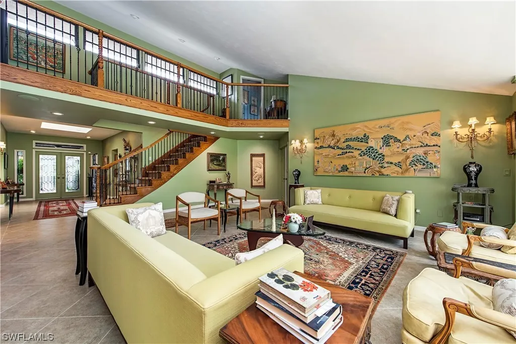 368 Edgemere Way N Naples FL 34105