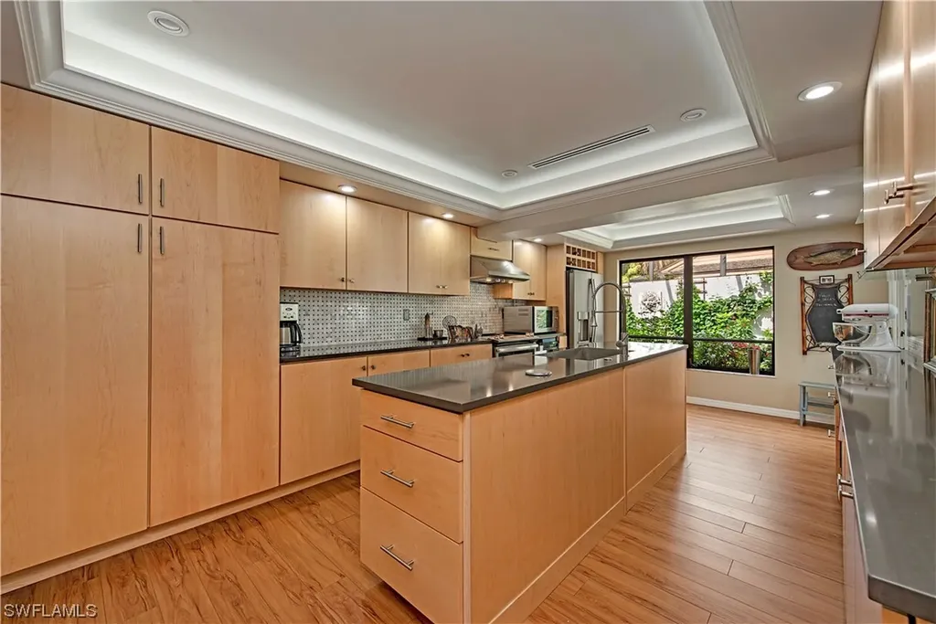 368 Edgemere Way N Naples FL 34105