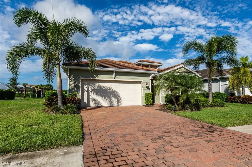 14593 Tropical Drive Naples FL 34114