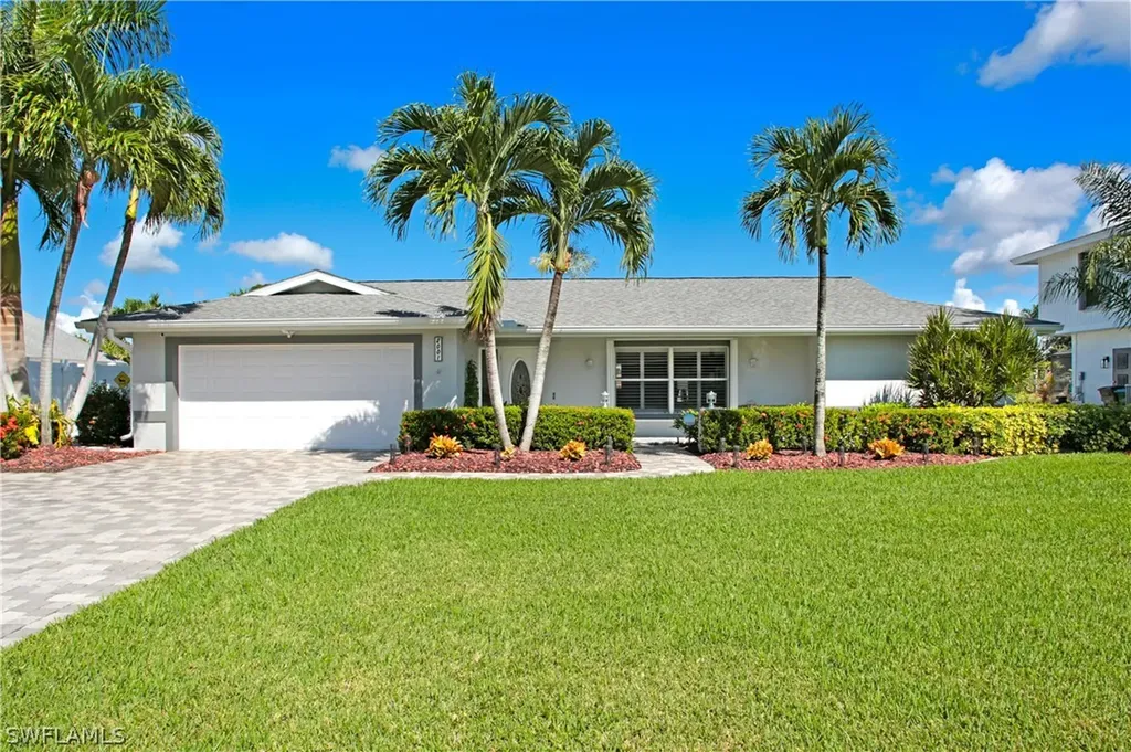 2001 SE 39th Street Cape Coral FL 33904