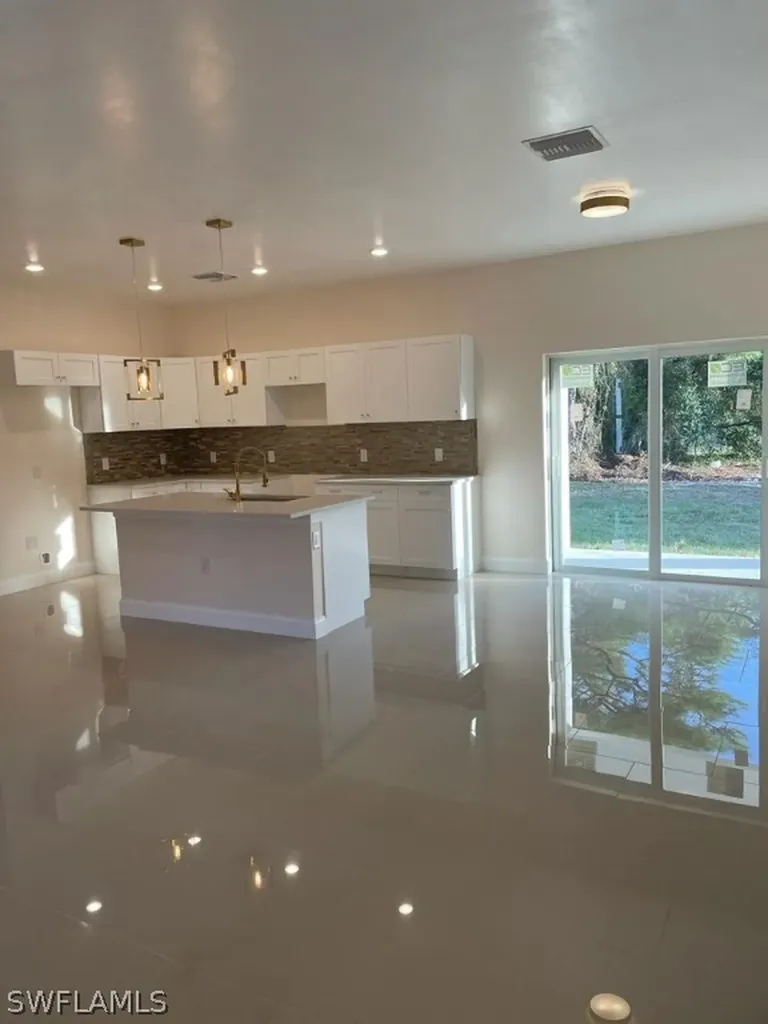 3809 39th Street SW Lehigh Acres FL 33976