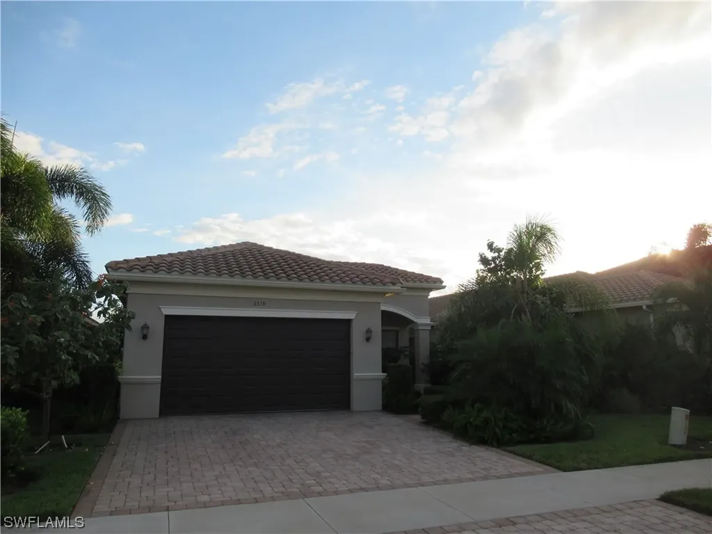 3318 Baltic Drive Naples FL 34119