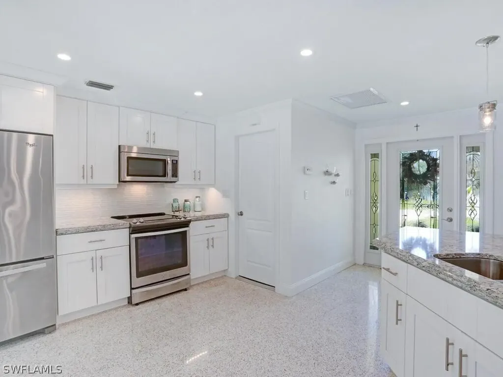 1347 Jamaica Drive Sanibel FL 33957