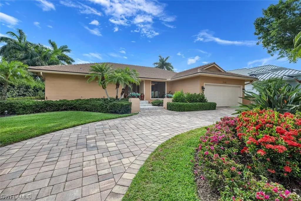 3093 Regatta Road Naples FL 34103