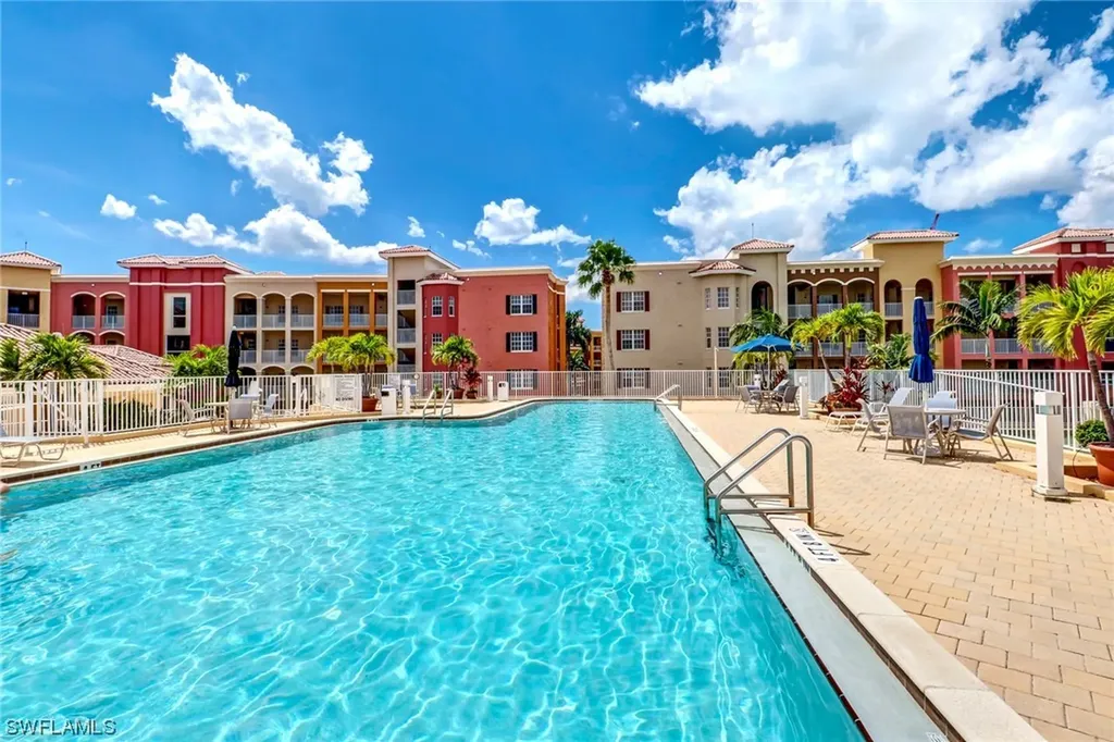 410 Bayfront Place Naples FL 34102