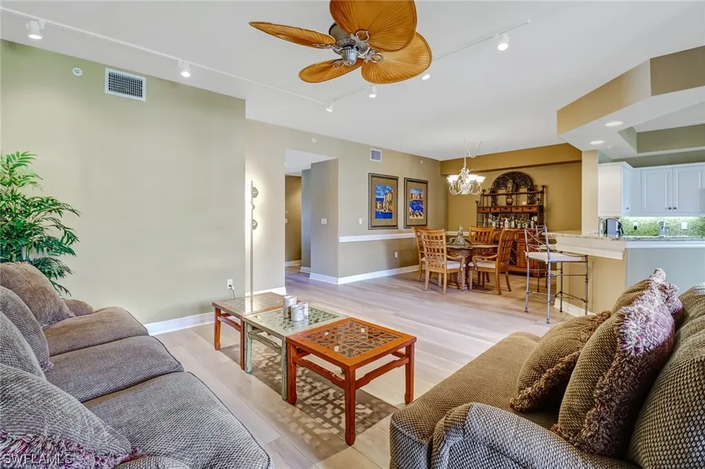 410 Bayfront Place Naples FL 34102