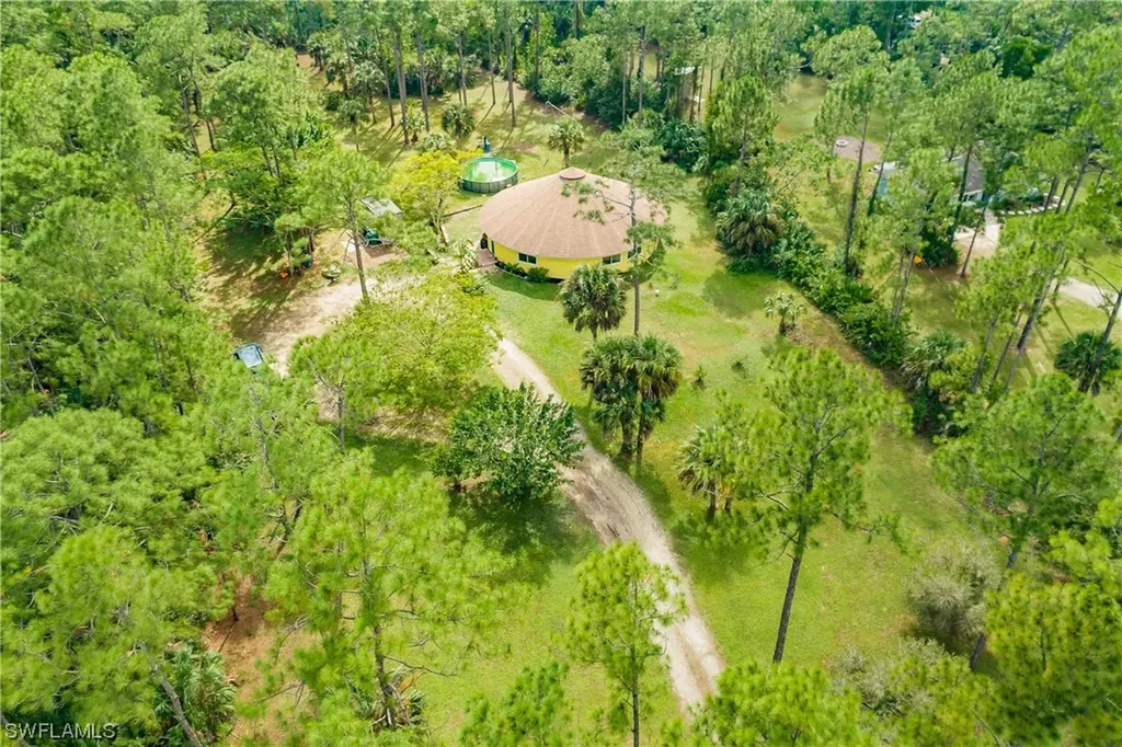 3260 8th Avenue NE Naples FL 34120