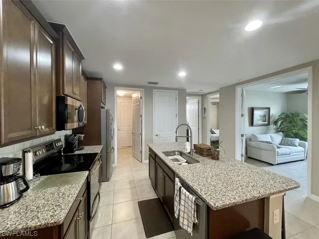 14795 Edgewater Circle Naples FL 34114