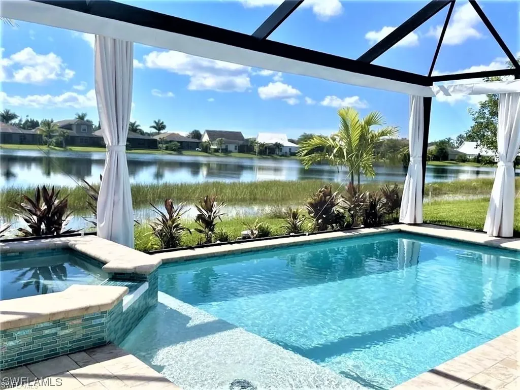 14795 Edgewater Circle Naples FL 34114