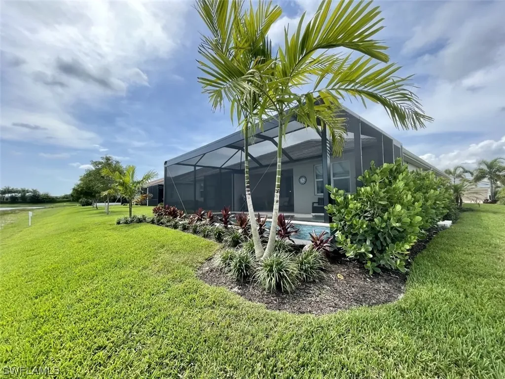 14795 Edgewater Circle Naples FL 34114