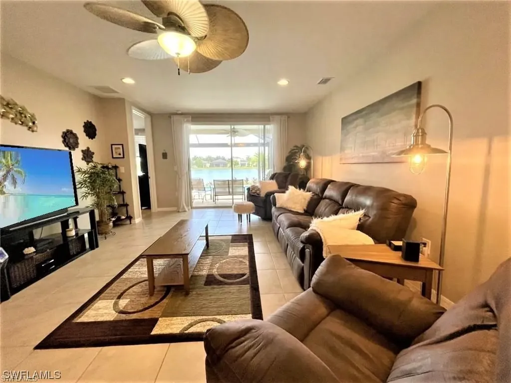 14795 Edgewater Circle Naples FL 34114