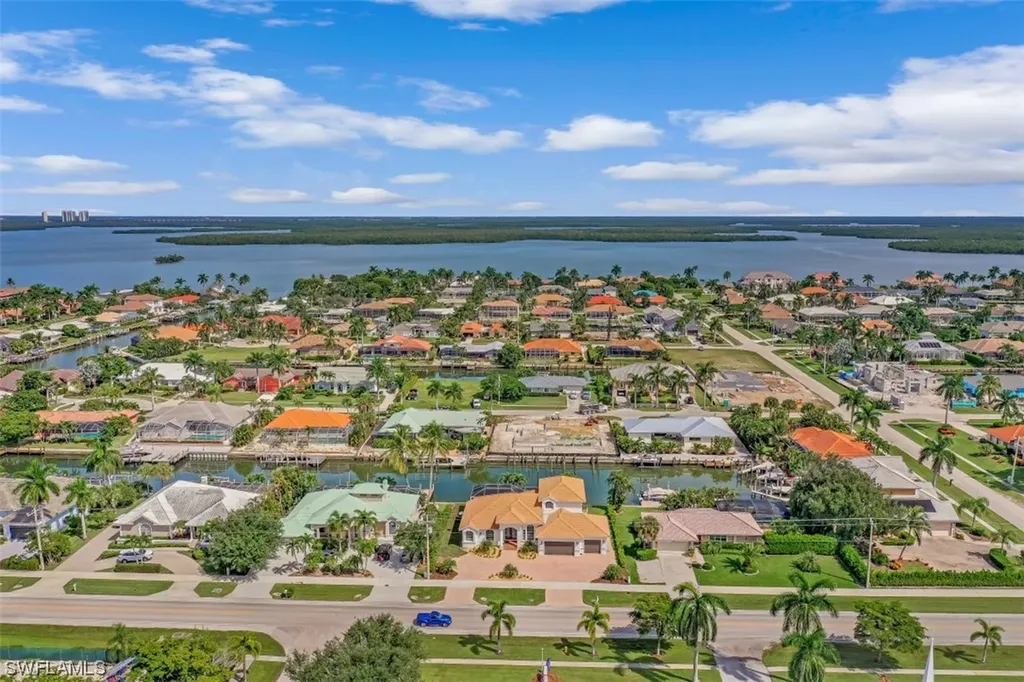 327 N Barfield Drive Marco Island FL 34145