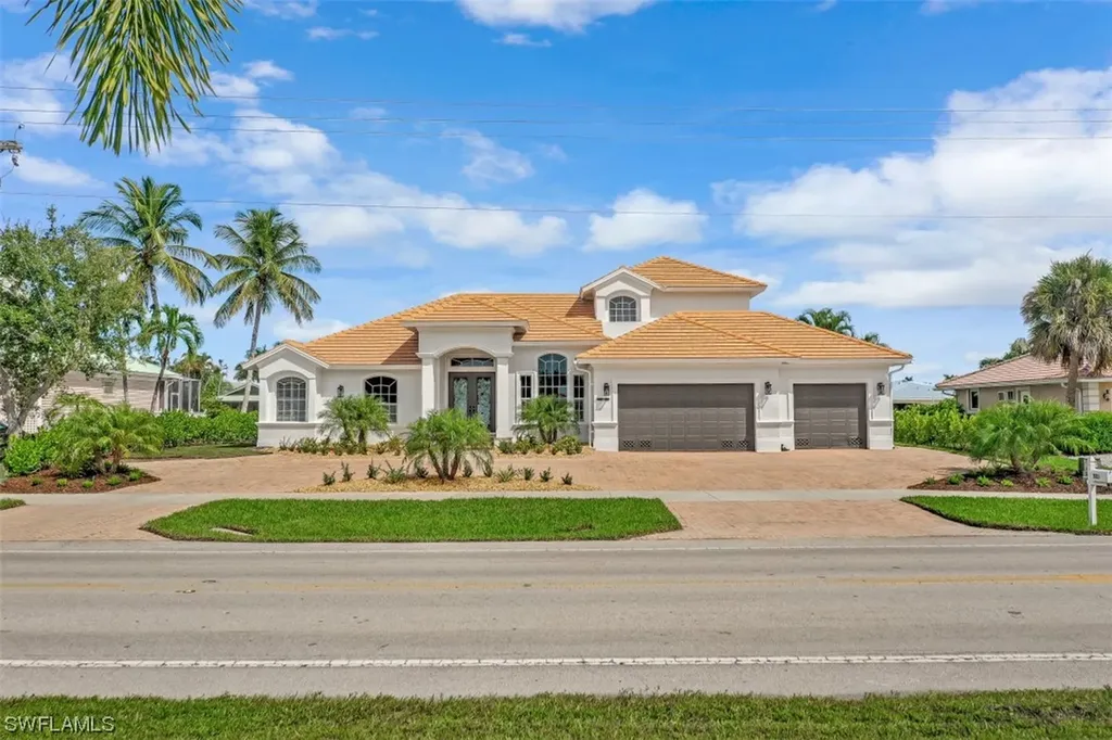 327 N Barfield Drive Marco Island FL 34145