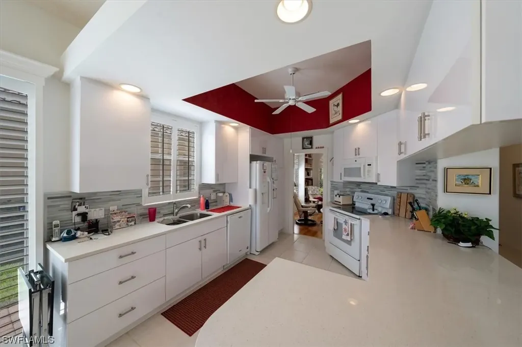 4452 Prescott Lane Naples FL 34119