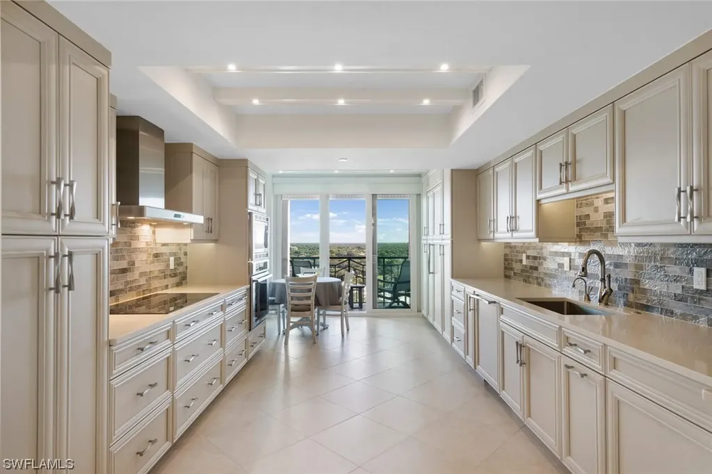 7515 Pelican Bay Boulevard Naples FL 34108