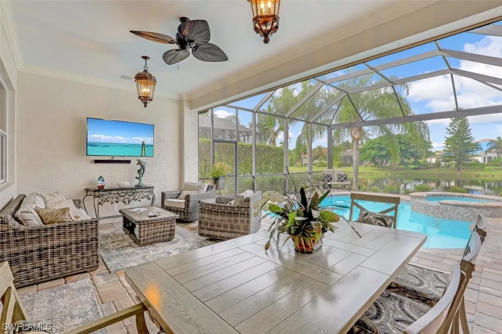 10801 Longshore Way E Naples FL 34119