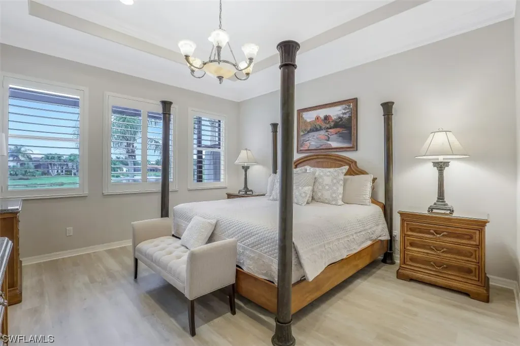 10801 Longshore Way E Naples FL 34119