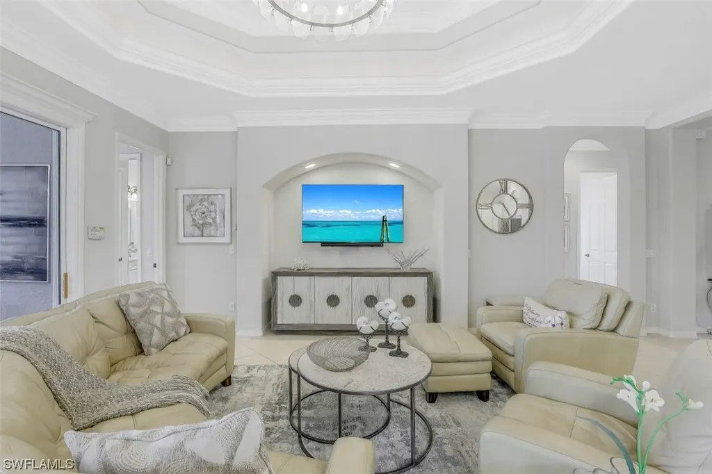 10801 Longshore Way E Naples FL 34119