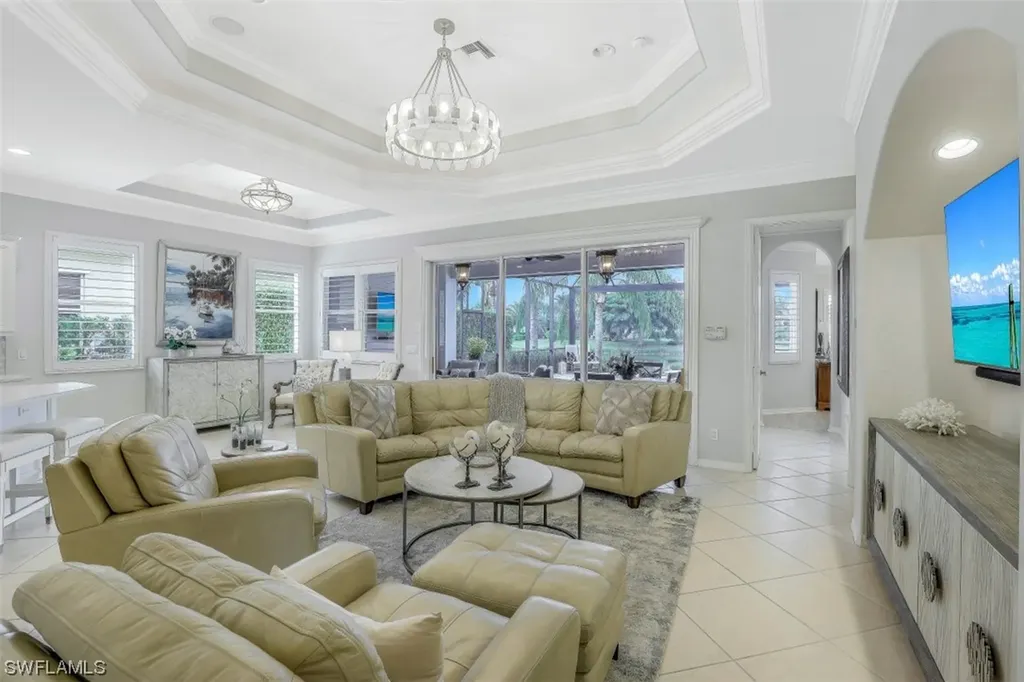 10801 Longshore Way E Naples FL 34119