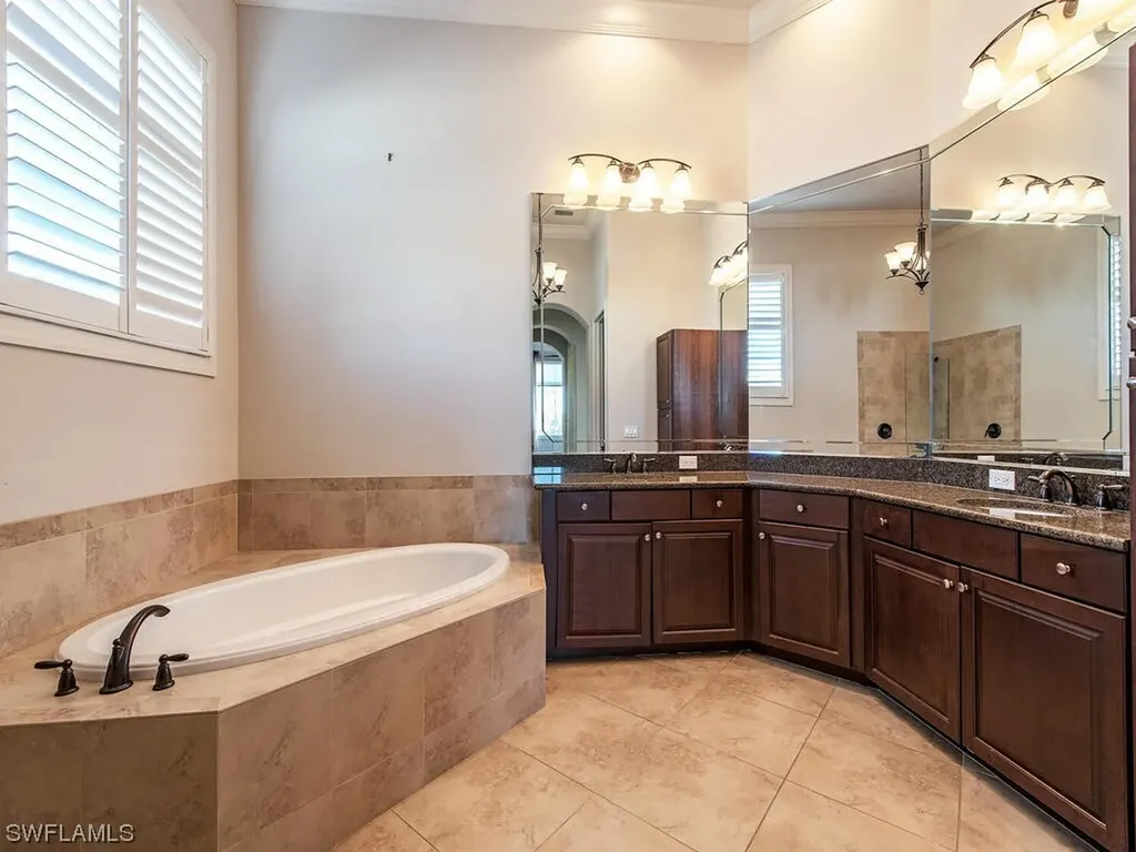 16725 Cabreo Drive Naples FL 34110