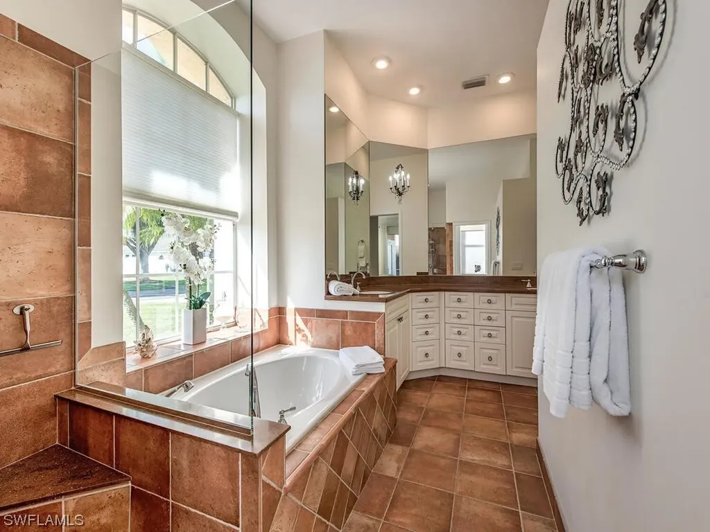 6662 Huntley Lane Naples FL 34104