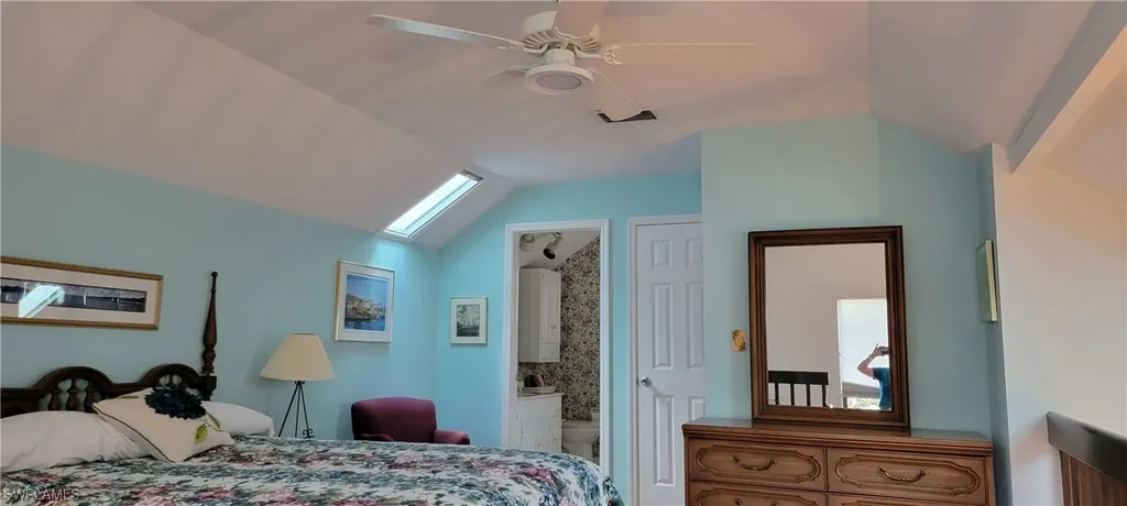 1349 Solana Road Naples FL 34103