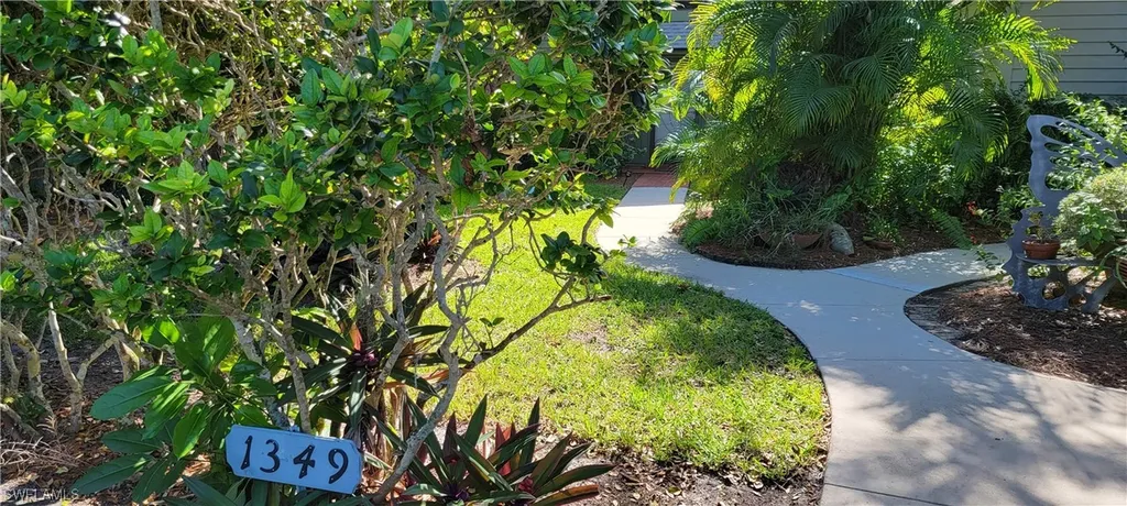 1349 Solana Road Naples FL 34103