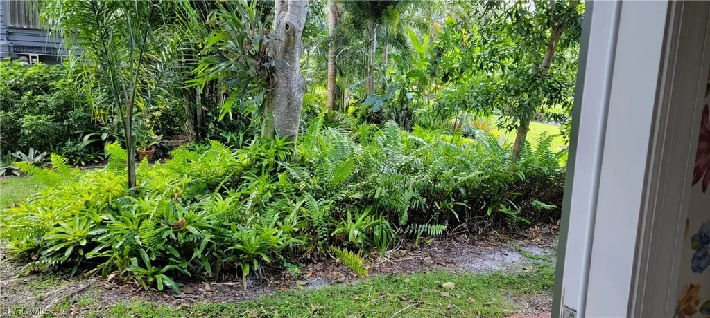 1349 Solana Road Naples FL 34103