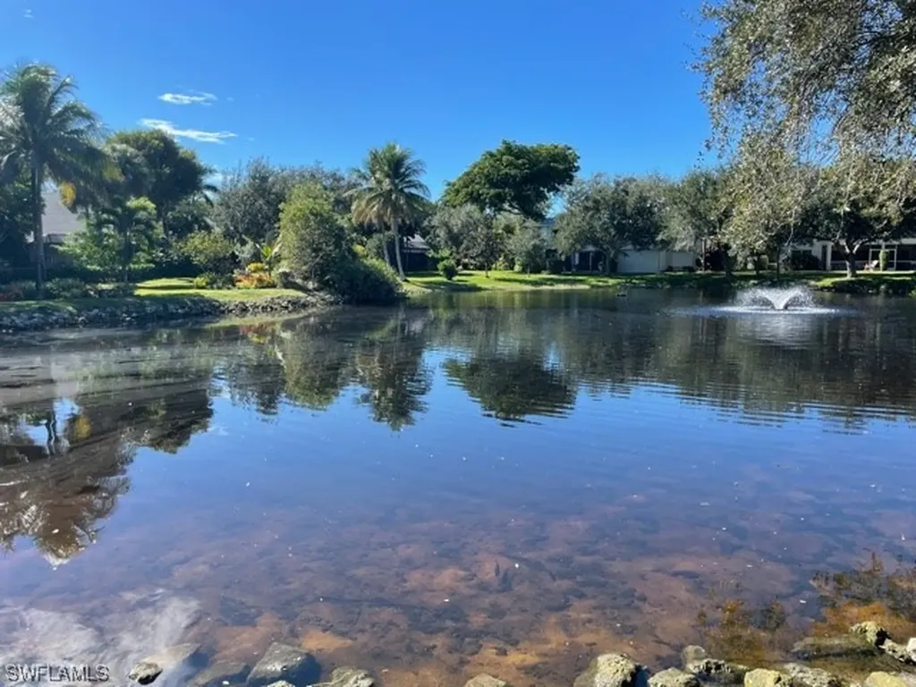 1349 Solana Road Naples FL 34103