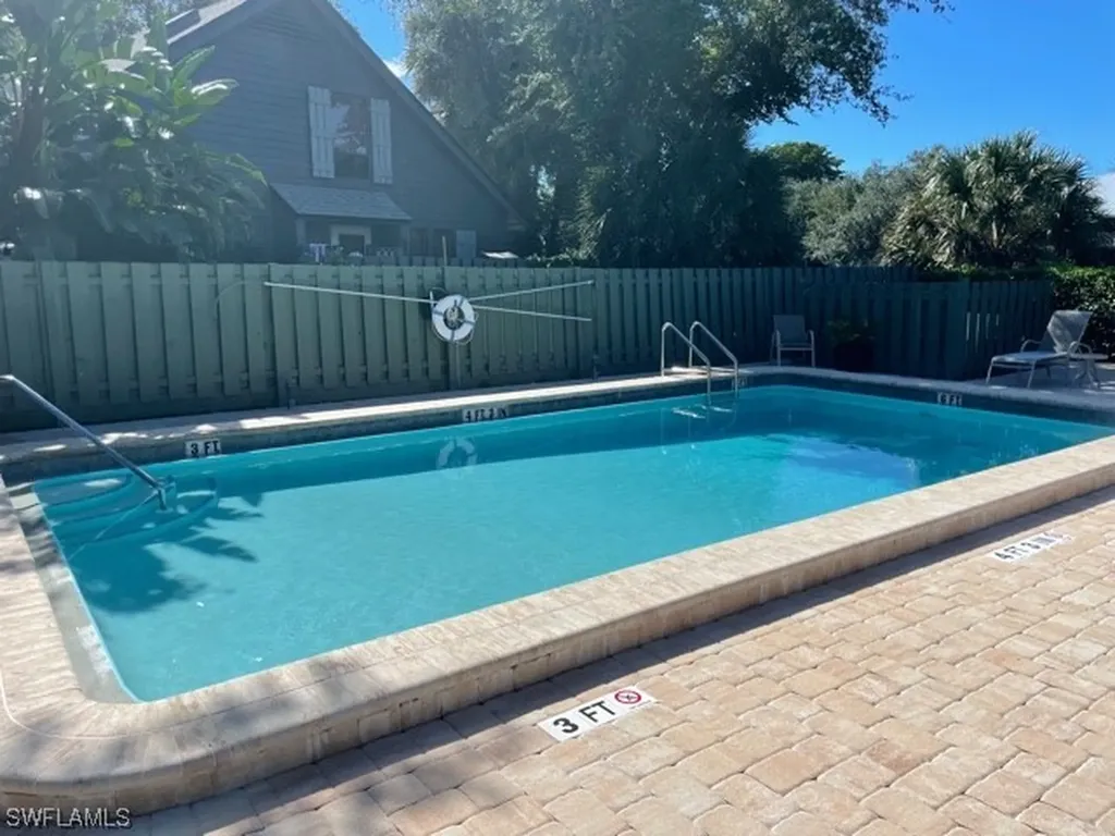 1349 Solana Road Naples FL 34103
