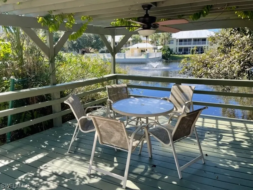 1349 Solana Road Naples FL 34103