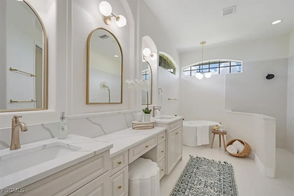 800 NW 36th Avenue Cape Coral FL 33993