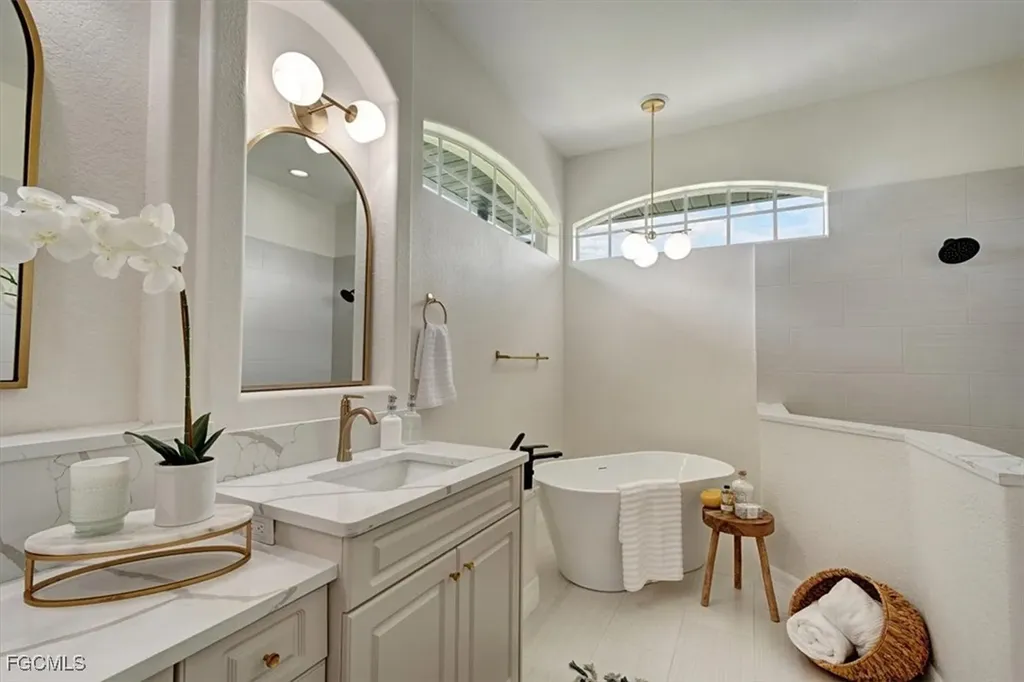 800 NW 36th Avenue Cape Coral FL 33993