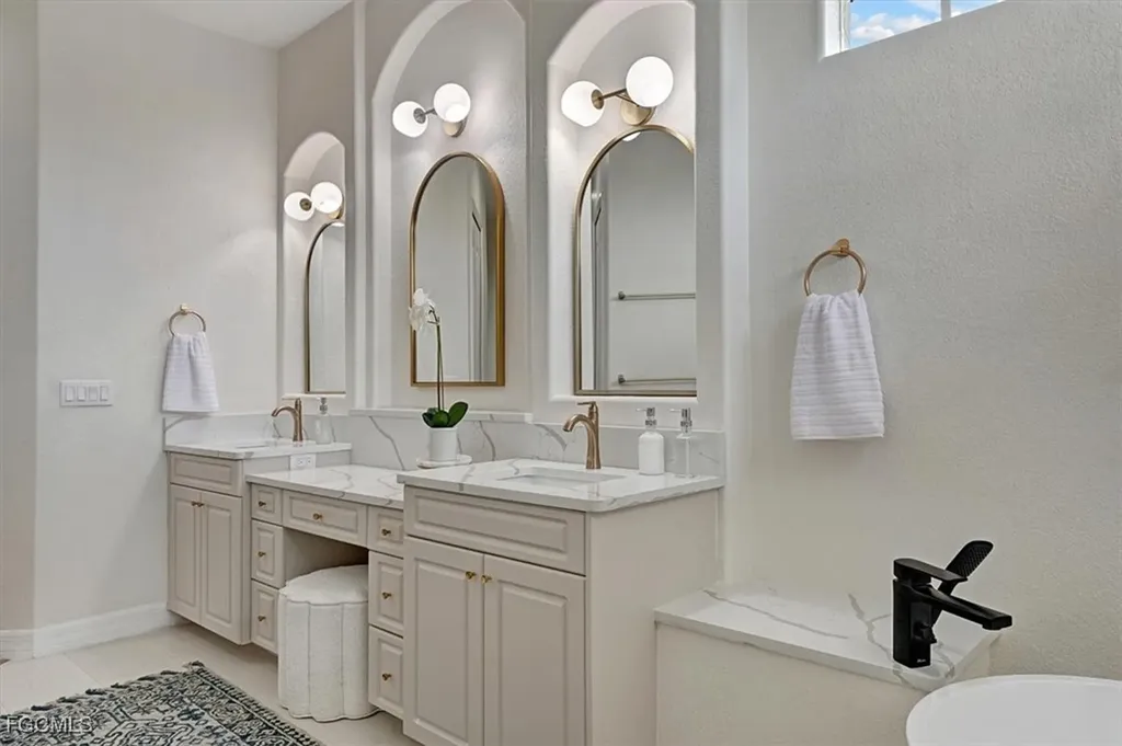 800 NW 36th Avenue Cape Coral FL 33993