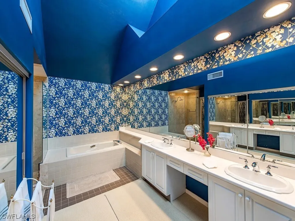 643 Bridgeway Lane Naples FL 34108