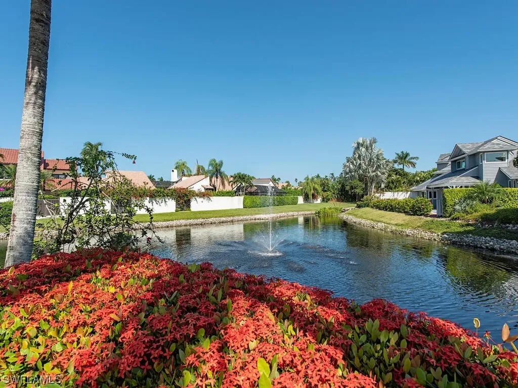 643 Bridgeway Lane Naples FL 34108