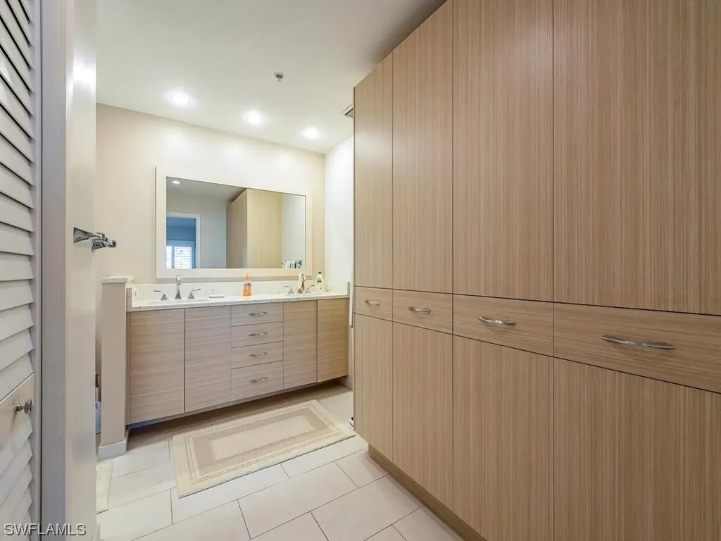 1569 Chesapeake Avenue Naples FL 34102
