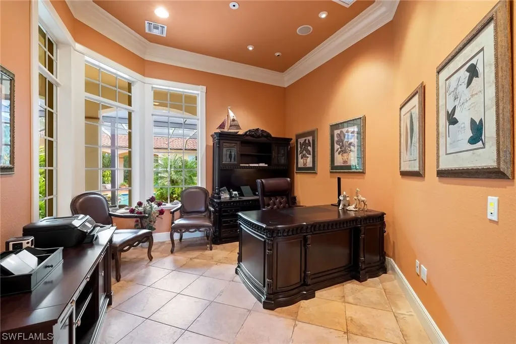 9126 The Lane Naples FL 34109