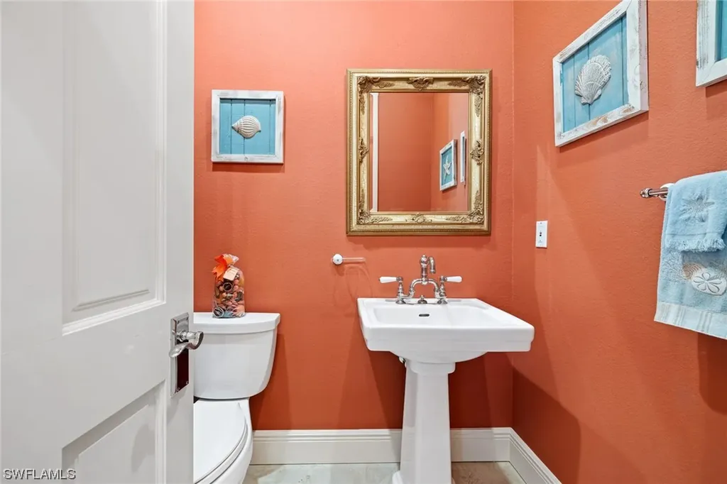 9126 The Lane Naples FL 34109