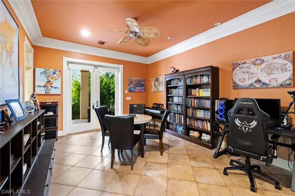 9126 The Lane Naples FL 34109